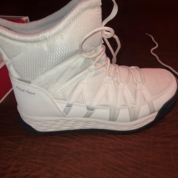 Winter boots - Picture 1 of 5